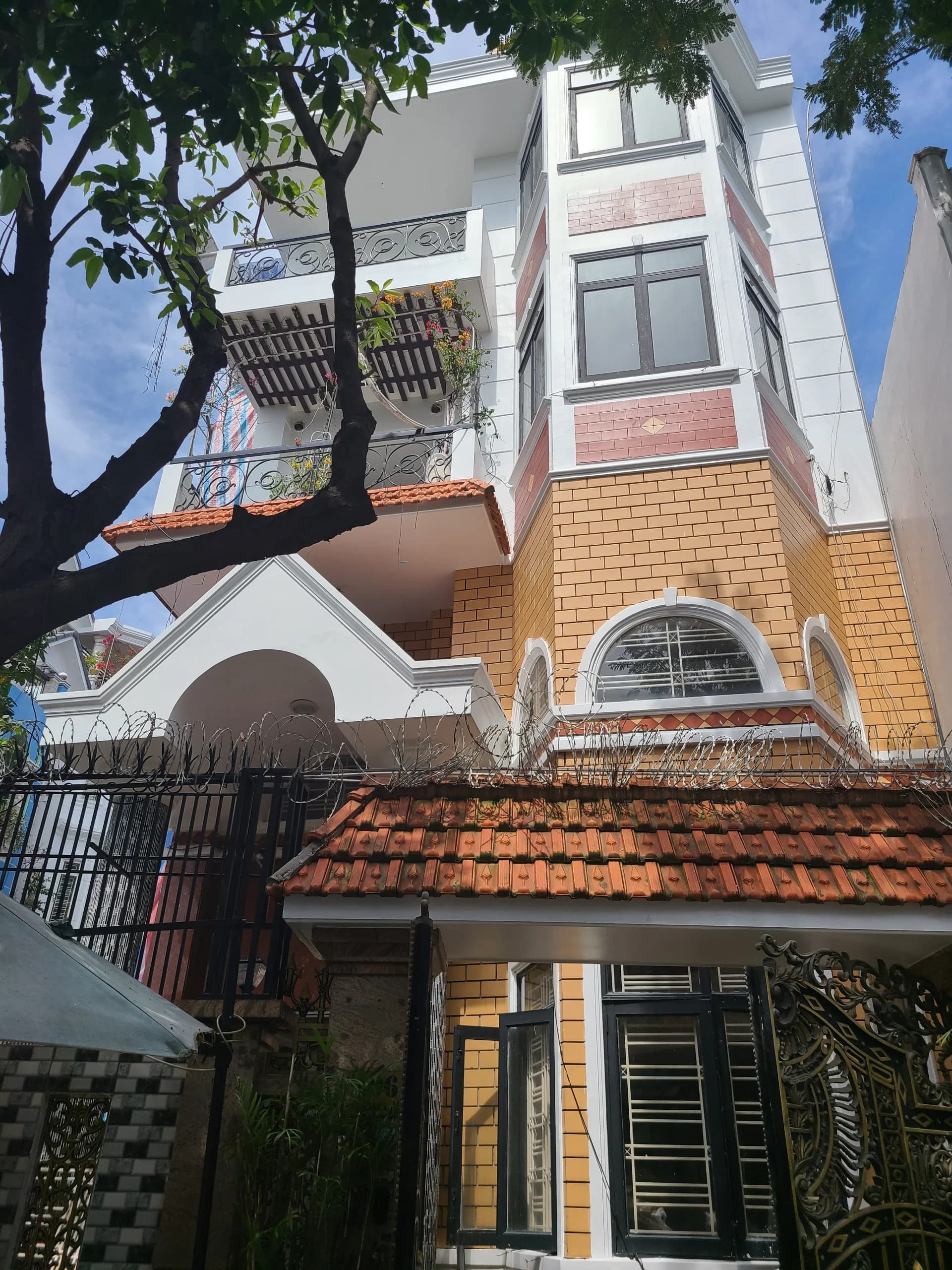 Thiết kế và lắp đặt hệ thống ĐHKK và hệ thống lọc, cấp khí tươi hồi nhiệt cho Villa Mrs. Thắm (Tân Phú)