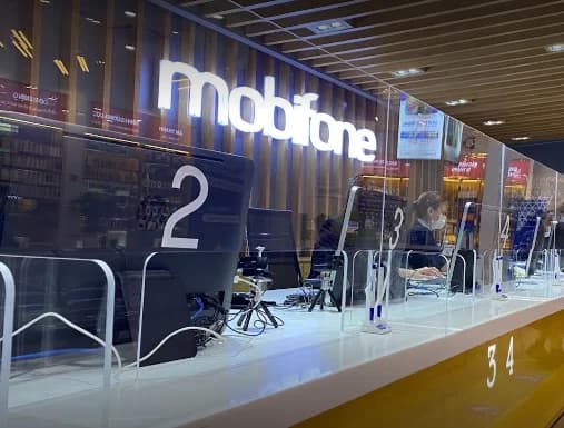 Điện máy ELC hoàn thành lắp đặt 6 bộ máy lạnh âm trần cassette Daikin Inverter cho Mobifone – 80 Nguyễn Du, Quận 1