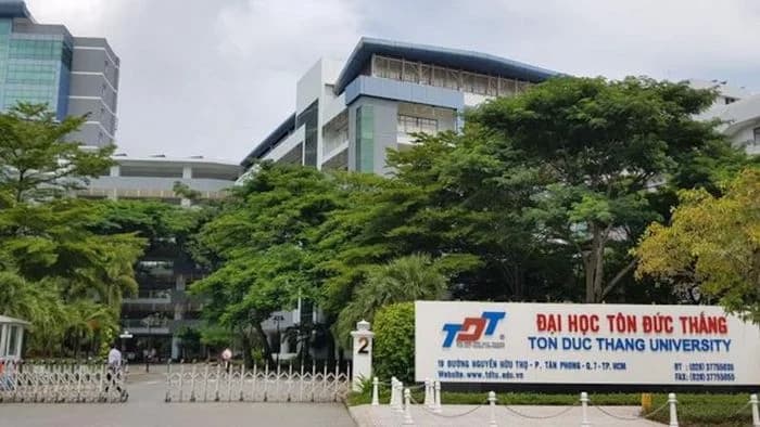 Điện máy ELC hoàn thành hệ thống máy lạnh tủ đứng Reetech cho căn tin Trường Đại học Tôn Đức Thắng, Quận 7, TP.HCM