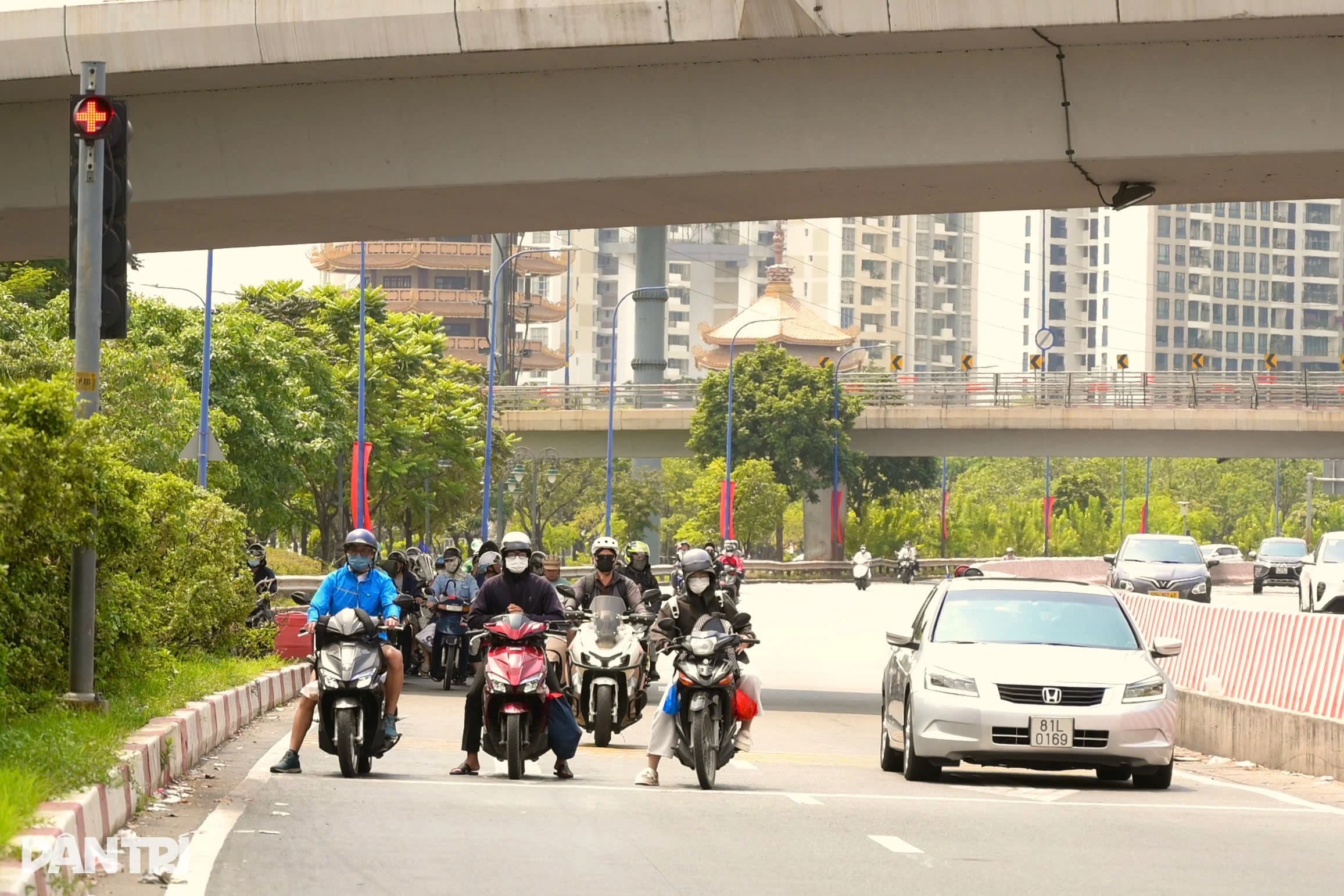 Mùa Nắng Nóng 2026: Nhu Cầu Lắp Đặt Máy Lạnh Tăng Cao Tại TP.HCM