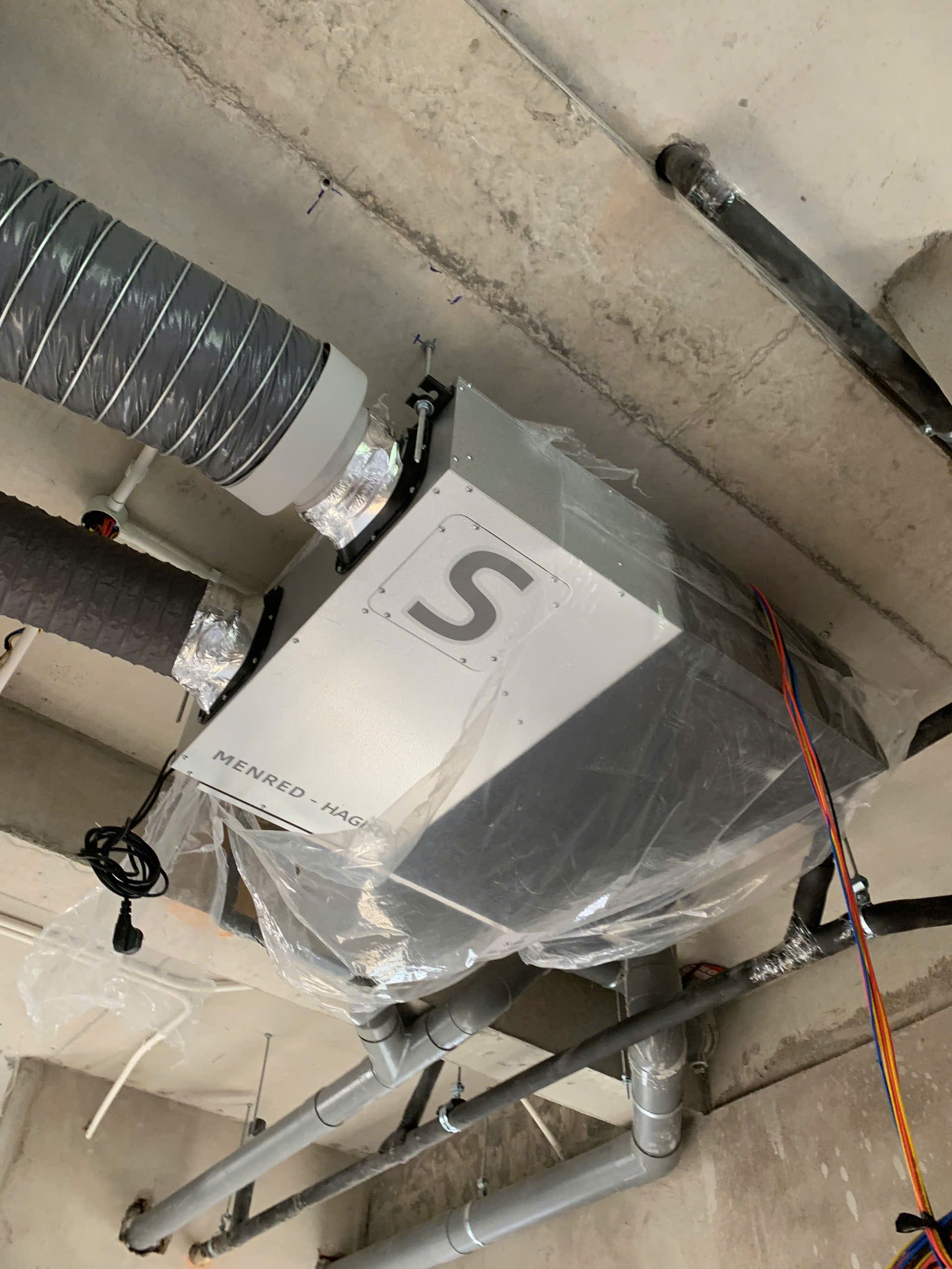 Thi công Hệ thống VRV Daikin Menred Hagisu tại Quận 7