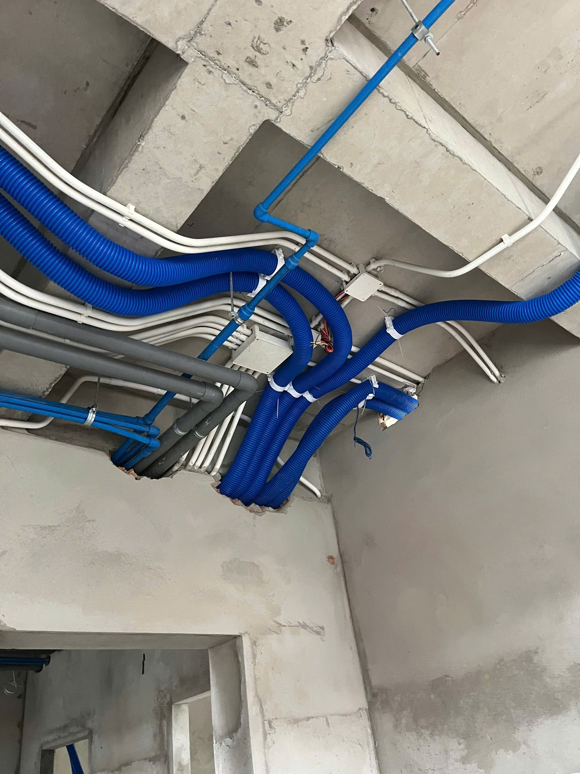 Thi công Hệ thống VRV Daikin Menred Hagisu tại Quận 7